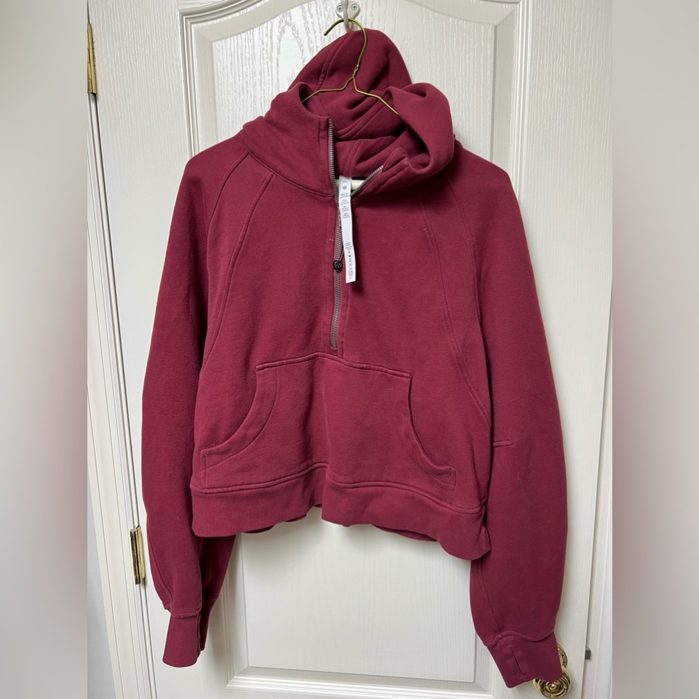 Lululemon 1/2 zip scuba hoodie